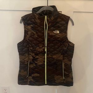 North Face women’s Vest Camo Camouflage with Neon Accents